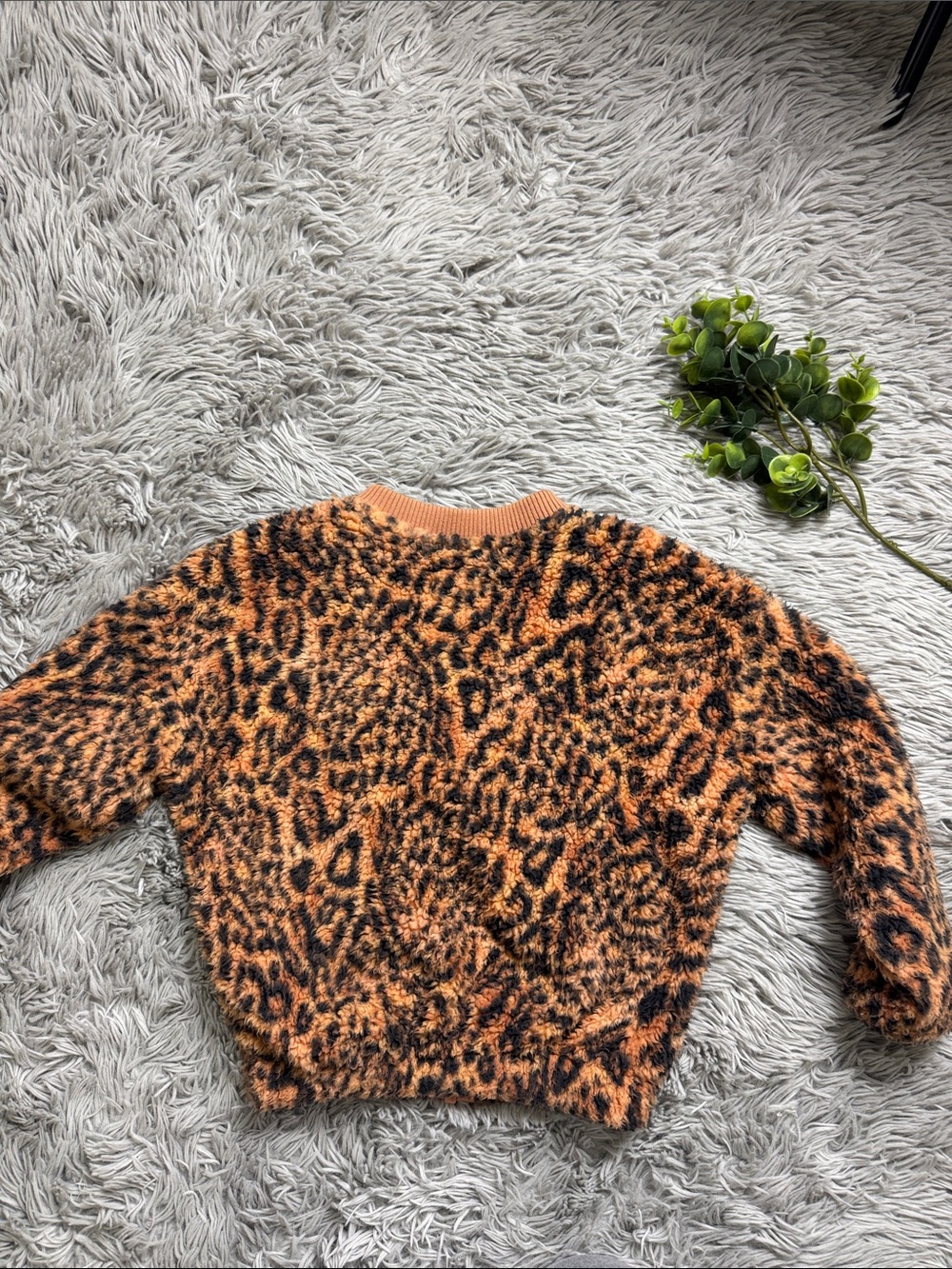billabong Leopard-Print Zip up Sherpa Jacket in brown and black size xxs - Picture 4 of 4